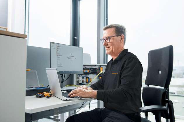 Dank des Installationsassistenten erfordert die Einrichtung von SMARTcharge keine Programmierkenntnisse.