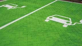 SMARTcharge steht für eine ganzheitliche Antwort auf die steigende Nachfrage nach effizientem und nachhaltigem Laden von Elektrofahrzeugen.