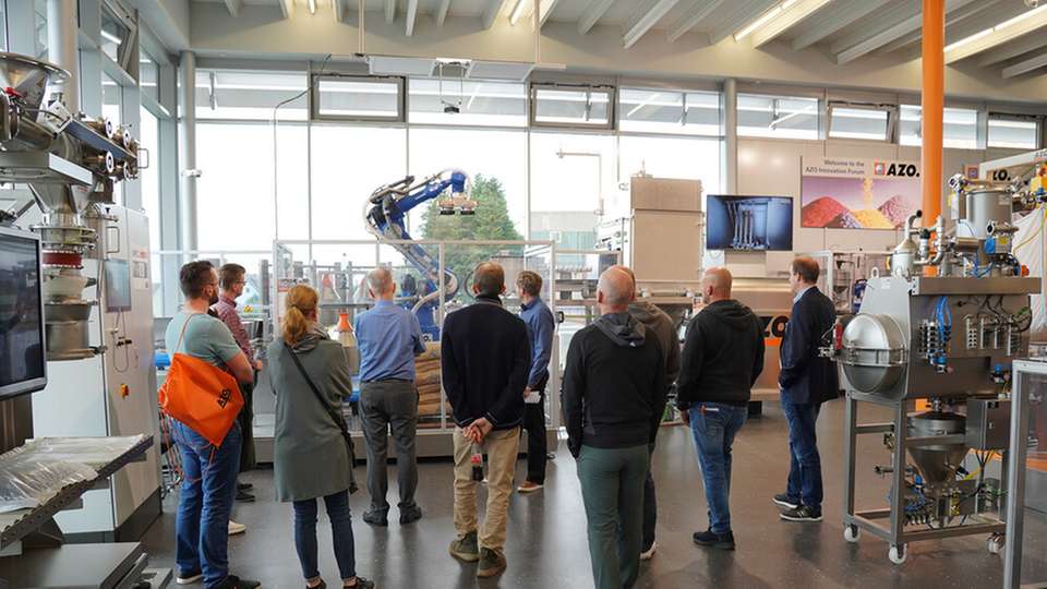 Auf der Hausmesse TechFusion konnten sich Kunden über die neuesten Entwicklungen bei Azo informieren.