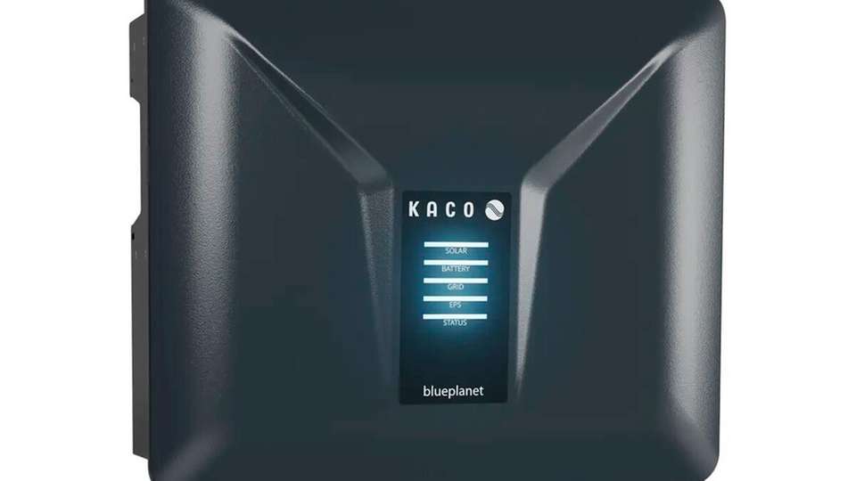 Mit den Blueplanet-hybrid-NH3 präsentiert Kaco new energy komplett neue Hybrid-Wechselrichter in unverkennbarem Design.