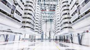 Leistungselektronische Lösungen, einschließlich HGÜ, spielen heute eine wesentliche Rolle bei der Integration erneuerbarer Energien, der Dekarbonisierung von Stromsystemen und der Verbesserung der Netzstabilität und Flexibilität.