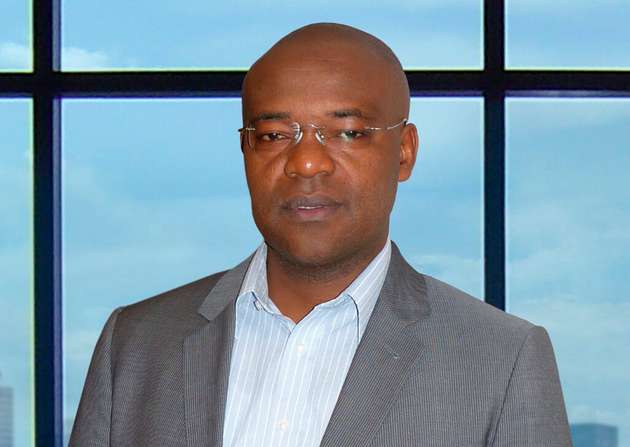 Eric Detsi ist außerordentlicher Professor für Materialwissenschaften und Ingenieurwesen.