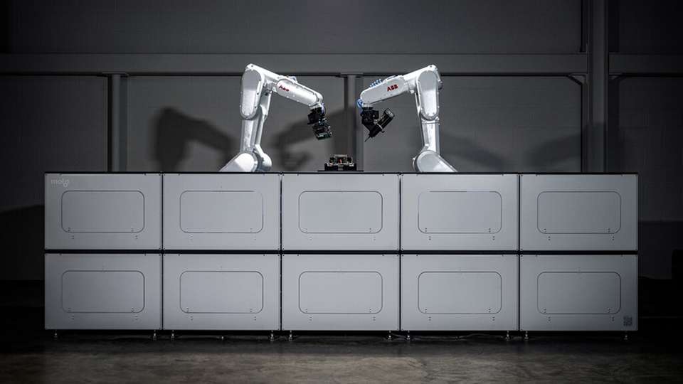 Als Alternative zur manuellen Demontage oder zur Entsorgung von Geräten auf Mülldeponien lösen die Mikrofabriken viele der Herausforderungen, die mit der Entsorgung von Elektroschrott verbunden sind.