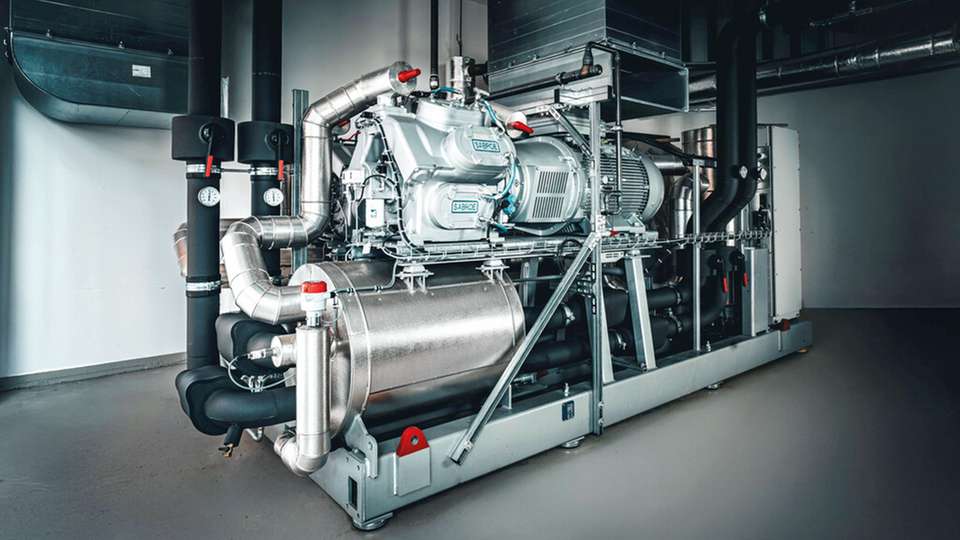 Johnson Controls liefert Deutschlands erste Meerwasser-Wärmepumpe, die in ein größeres Wärmenetz integriert ist.