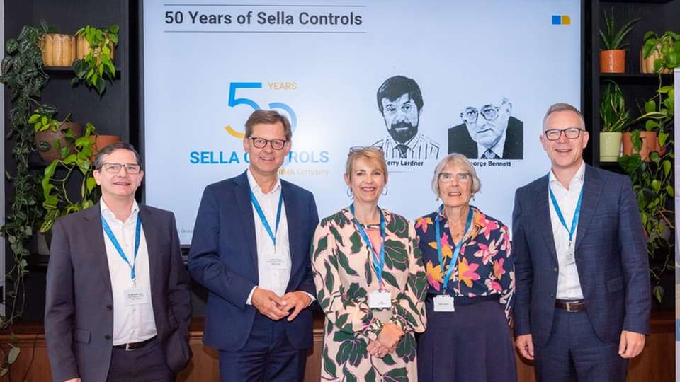 Dr. Michael Löbig (CFO der HIMA Group), Steffen Philipp (Shareholder der HIMA Group), Rachael Benson, Trish Lardner, Jörg de la Motte (CEO der HIMA Group).