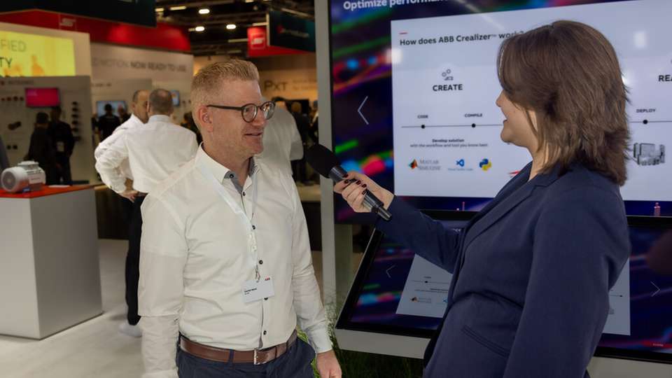 Auf der SPS 2024 waren wir wieder mit der Roten Couch unterwegs und haben die Highlights der Messe genauer betrachtet.