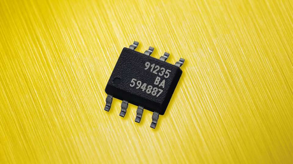 Die intelligente digitale Architektur des MLX91235 erweitert die Funktion des Sensors, gewährleistet hohe Messgenauigkeit und ermöglicht wichtige Funktionen, die zu einer verbesserten Entwicklung, Kalibrierung und Systemintegration beitragen.