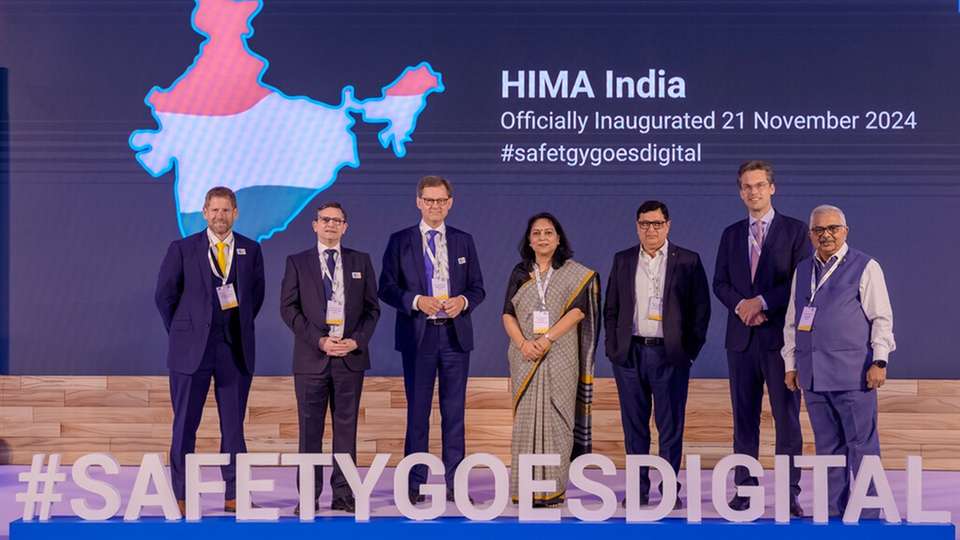 Andrew Dennant, Dr. Michael Löbig, Steffen Philipp, Bani Varma- (Director IS & P, Bharat Heavy Electrical Limited), Akhil Mehrotra (CEO & Managing Director, Pipeline Infrastructure Limited), Christoph Rendtorff (Stellvertretender Generalkonsul, Deutsches Generalkonsulat Mumbai), Deepak Naik