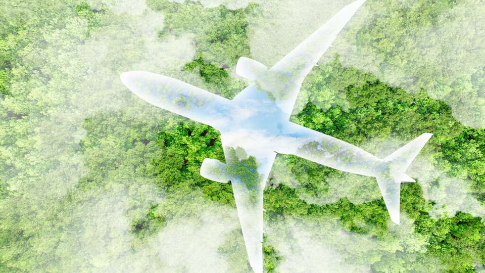 Der Einsatz kleiner Propeller anstatt großer oder großer Strahltriebwerke eröffnet die Option, die Propeller durch kleine Elektromotoren anzutreiben. Und Elektromotor bedeutet keinen CO2-Ausstoß.