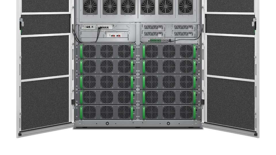 Skalierbares Design und hohe Leistung: Die neue unterbrechungsfreie Stromversorgung Galaxy VXL erlaubt es, 1,25 MW in einem einzigen Rack zu installieren und die Kapazität bei Bedarf zu steigern.