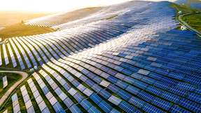 Solarwechselrichter für maximale Energieausbeute: Die neuen Modelle vereinen neue Technologien und fortschrittliche Sicherheitsfunktionen, um den Anforderungen moderner PV-Anlagen gerecht zu werden.