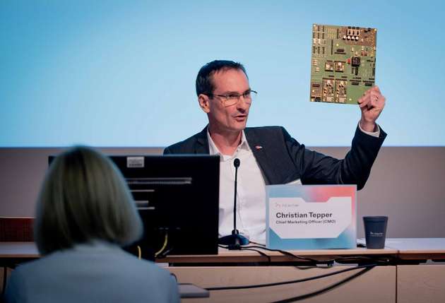 „Wir können auf Änderungen in diesen fundamentalen Vorgaben flexibel reagieren und unsere Technologie bestens auf unsere Kunden und deren Anwendungsfälle zuschneiden“, so Tepper.