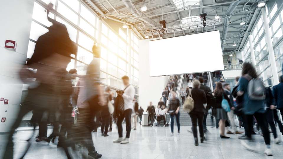 Elektronik trifft auf Fortschritt: Rosenberger präsentierte auf der Electronica 2024 seine zukunftsweisenden Verbindungslösungen.