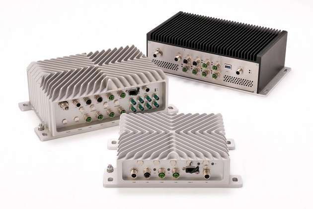 Syslogic bietet für ihre Rugged-Computer verschiedene Schnittstellenkonfigurationen, unter anderem mit GMSL2-Kameraeingängen oder Ethernet-Schnittstellen.