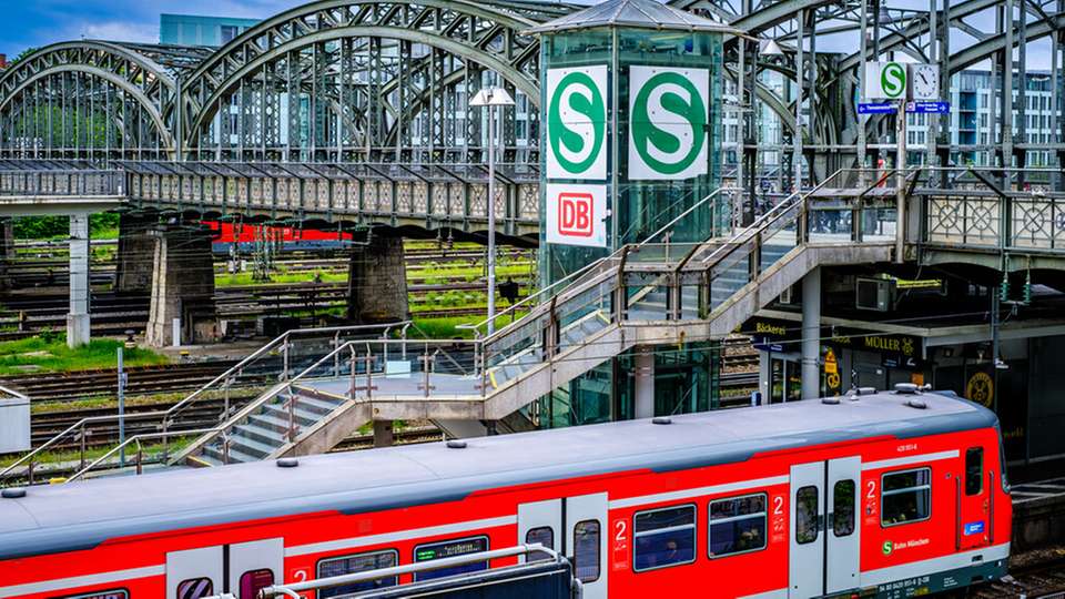 Hitachi Energy liefert 360 RESIBLOC Rail Traktionstransformatoren an Siemens Mobility für die neuen Münchner S-Bahnen.