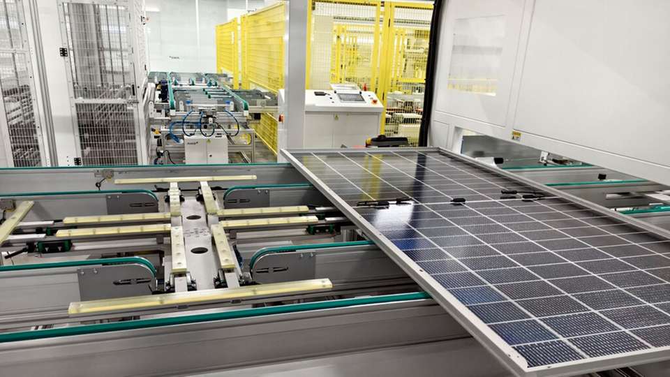 Aikos kohlenstofffreie intelligente Fabrik in Jinan, in der grüne und kohlenstoffarme Prinzipien in jede Produktionsphase integriert sind.