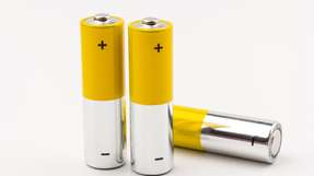 Lithium-Schwefel-Batterien kommen ohne das kritische Element Kobalt aber auch ohne Nickel aus und können eine enorm hohe spezifische Energiedichte erreichen.