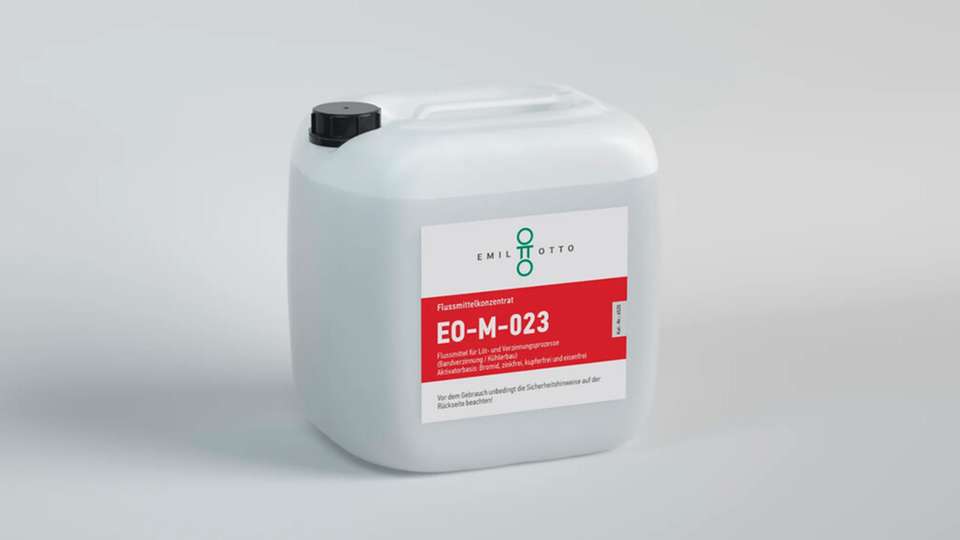Das EO-M-023-Flussmittel erlaubt eine kontinuierliche Oberflächenveredelung von Kupfer- und Messingbändern.