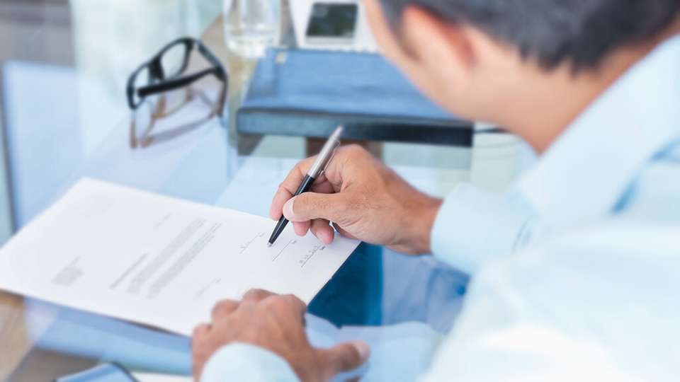 Wartungsverträge und Gewährleistungs-Verlängerungen erhöhen die Maschinenverfügbarkeit
