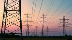 Eplan und Rittal präsentieren gemeinsam auf der E-world in Essen passgenaue Lösungen für den Energiesektor anhand eines effizienten Zusammenspiels von Engineering, Systemtechnik und Automatisierung.
