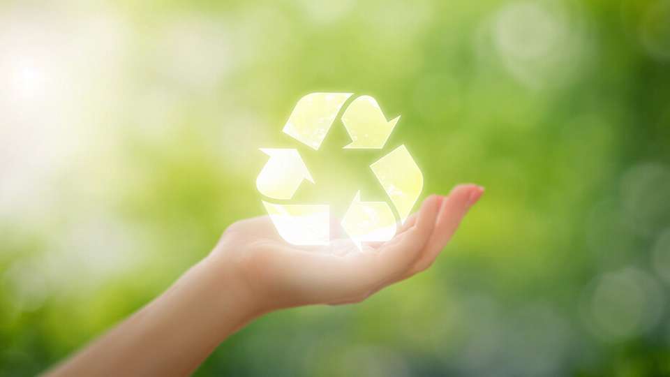 Die PyroCon-Technologie von Sulzer optimiert die Pyrolyse von Kunststoffen und Biomasse, verbessert Qualität und Ertrag und trägt zur Kreislaufwirtschaft bei.