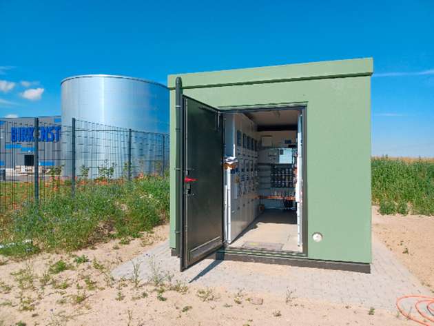 Die Schaltanlage von Ormazabal bildet die Grundlage für eine zuverlässige Energieversorgung des Industrieparks und der ansässigen Unternehmen wie Birkenstock und Topregal. Sie ist auch für zukünftiges Wachstum ausgelegt.