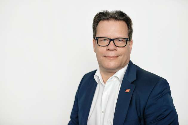 Frank Heller ist Business Development Manager bei dataTec, einem führenden Fachdistributor für Mess- und Prüftechnik. Mit über 20 Jahren Erfahrung in der Branche verfügt er über umfassende Expertise in Vertrieb, technischer Beratung und Geschäftsentwicklung. Nach seinem Abschluss als Diplom-Ingenieur in Elektrotechnik an der Ruhr-Universität Bochum war er in verschiedenen Vertriebs- und Beratungspositionen bei führenden Technologieunternehmen tätig. Bei dataTec konzentriert er sich auf High-End-Test- und Messlösungen – von der Entwicklung neuer Geschäftsfelder über die Strategieentwicklung mit den Herstellern bis hin zur Beratung der Vertriebsexperten.