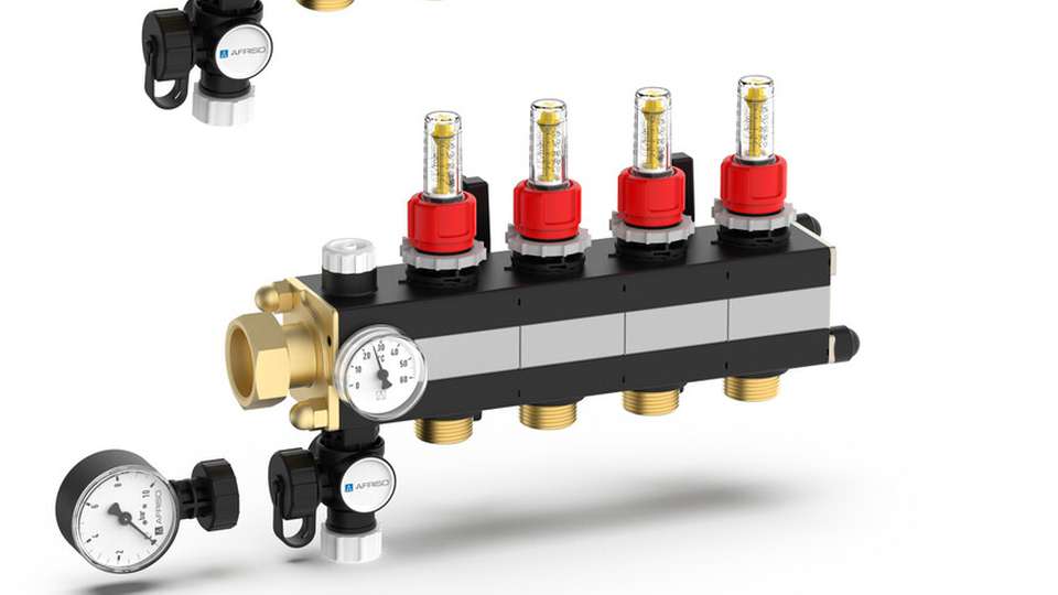 Der variantenreiche Kunststoff-Heizkreisverteiler ProCalida MC 1 ist mit Hilfe zahlreicher Optionen flexibel in nahezu jeder Anlage einsetzbar.
