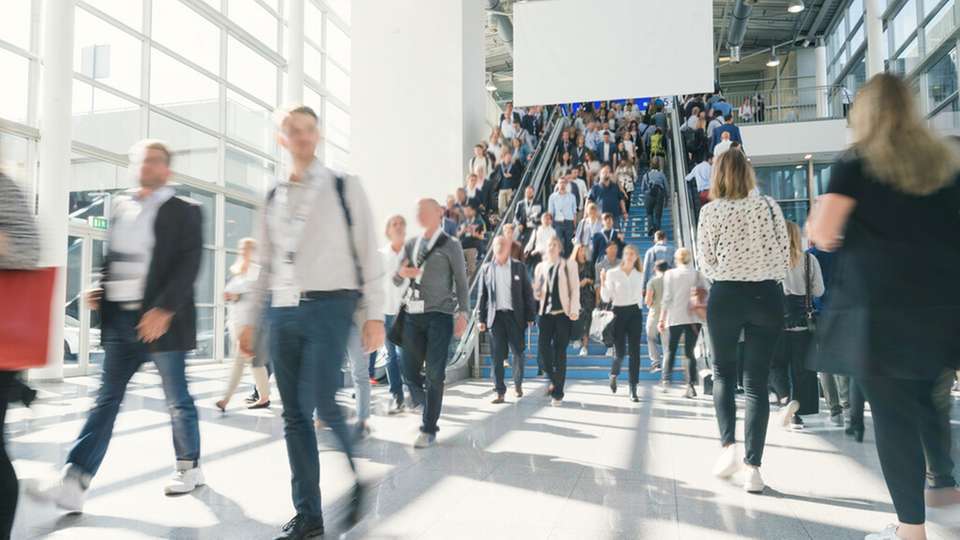 Mit 300 Ausstellern, praxisnahen Vorträgen und interaktiven Workshops stehen die Zeichen auf Fortschritt und Vernetzung in der Industrie.