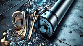 „Obwohl Lithium-Metall-Batterien einen sehr offensichtlichen Vorteil haben, nämlich die Energiedichte, besteht das Problem darin, dass die Lebensdauer nach dem Zyklus sehr viel kürzer ist“, so Yunya Zhang von SES AI Corp