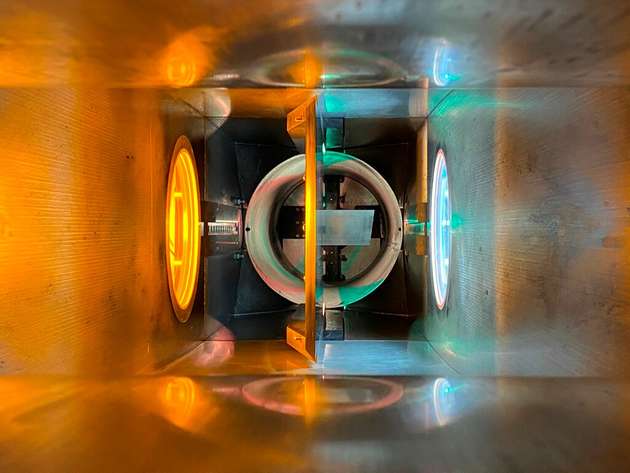 Aufnahme eines Testmodells in der Messstrecke des RWG.