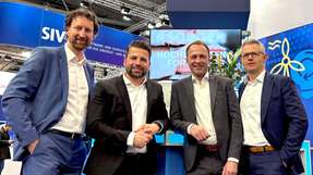 Von links nach rechts: Fritz M. Hahne (Vice President Customer Engagement, Gisa), Andreas Weber (CEO Kraftwerk Software Holding), Heino Feige (CEO Gisa) und Christian Aßmann (Bereichsleiter Vertrieb Kraftwerk Software Holding)