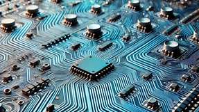 Aktuelle Verfahren zur Herstellung von In-Mold-Elektronik entsprechen oft nicht den strengen Umweltanforderungen moderner Standards. Das Multimold-Projekt setzt gezielt auf neue Ansätze zur Verbesserung der Recyclingfähigkeit und Reduzierung des ökologischen Fußabdrucks.