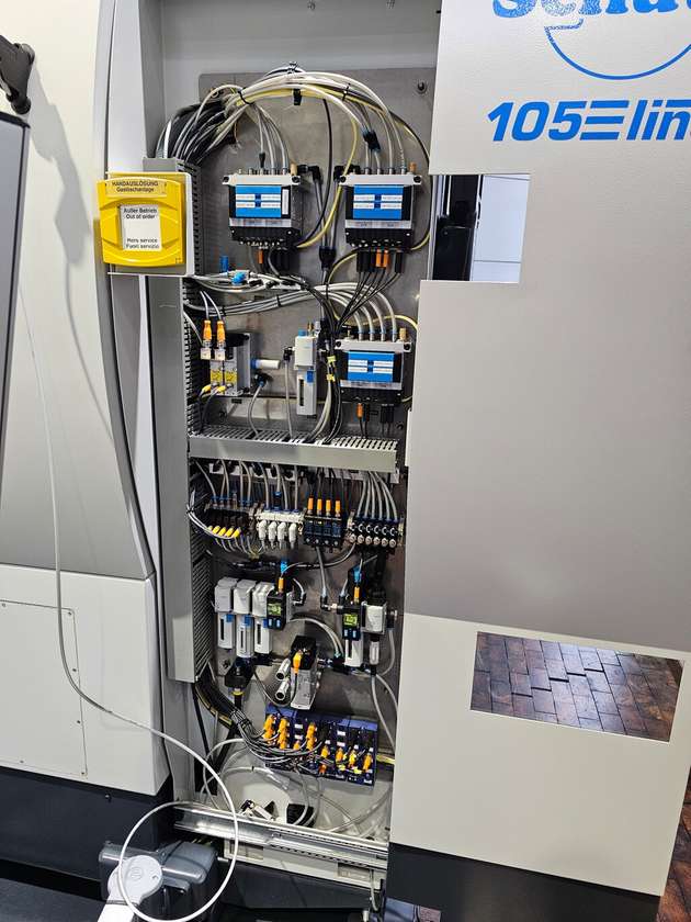 In den Maschinenkörpern der Schleifmaschinen von Schütte wird die komplette Anbindung der Peripherie über AS-Interface realisiert.