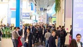 Die E-world 2025 in Essen präsentierte sich als führende internationale Messe der Energiewirtschaft, die Entscheider zusammenbrachte, Neuheiten für die Energiewende vorstellte und mit einem starken Dialogformat die Weichen für eine klimaneutrale und wettbewerbsfähige Energiezukunft stellte.