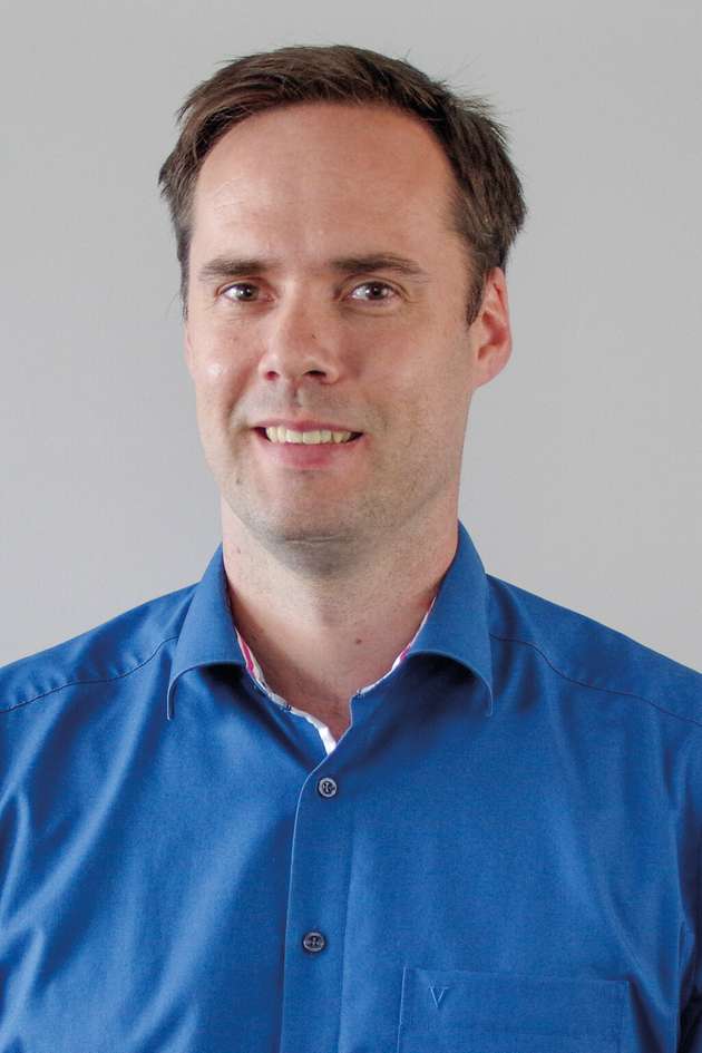 Dr. Malte Jesper, Product- & Application Manager BU Pharma, Food & Biotech, Gemü: „Modularisierung und Single-Use-Technologie gehen schon lange Hand-in-Hand. Single-Use-Systeme ermöglichen einen modularen Aufbau in einzelne Skids, die optimal auf die Prozessschritte ausgelegt sind. Diese Flexibilität trägt maßgeblich zu ihrem Erfolg bei, da sie eine Anpassung an die erforderlichen Prozessschritte und damit eine effizientere Nutzung der vorhandenen Reinraumfläche ermöglichen. Neben diesem entscheidenden Vorteil gibt es auch Hürden, wie beispielsweise die Umstellung und Integration neuer Technologien in bestehende Systeme. Dennoch beobachten wir einen starken Trend, bestehende Systeme noch kompakter und effizienter zu gestalten. Dabei setzen unsere Kunden innovative und prozessoptimierte Single-Use-Produkte ein.“