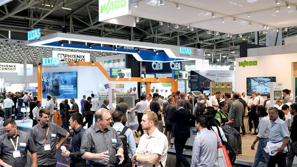 Auf der EM-Power Europe informieren sich Unternehmen rund um Erneuerbare Energien und Digitalisierung.