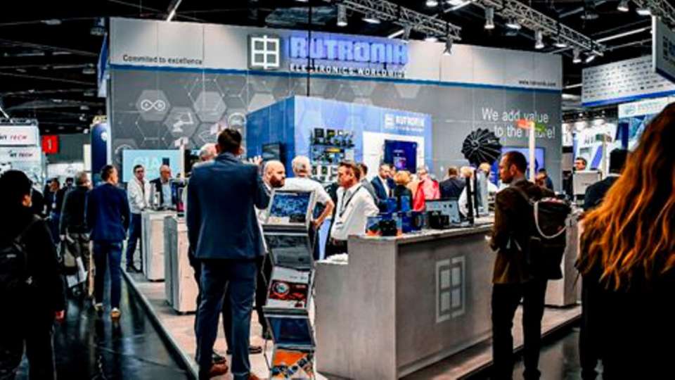 Rutronik zeigt in drei Bereichen die neuesten KI-Lösungen und -Technologien für Embedded-Applikationen.