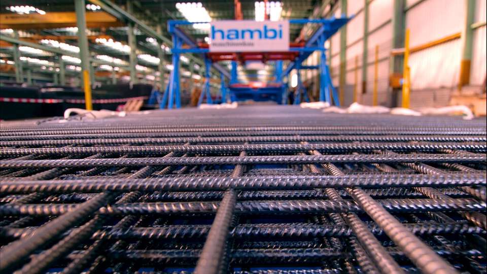 Das Handling von Baustahlmatten ist eine anspruchsvolle Aufgabe für die Automatisierungstechnik.