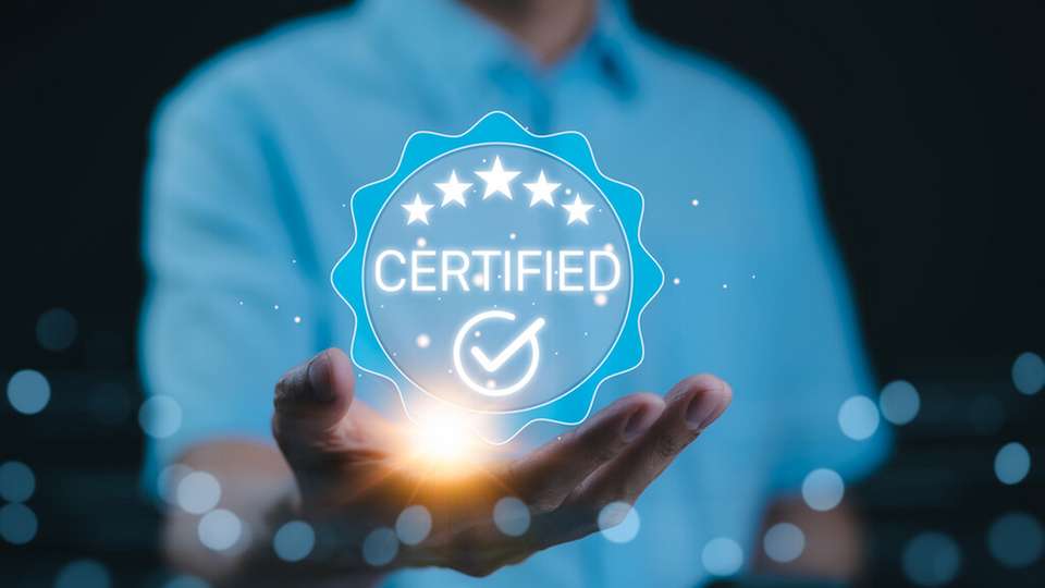 TÜV Süd unterstützt Unternehmen mit einem breiten Spektrum an Prüf- und Zertifizierungsdienstleistungen, die sicherstellen, dass Produkte für den globalen Marktzugang den internationalen Standards entsprechen beziehungsweise die länderspezifischen Regularien einhalten.