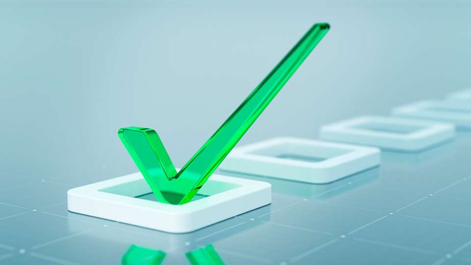 TÜV Süd unterstützt Unternehmen dabei, die regulatorischen Anforderungen zu erfüllen, indem er umfassende Dienstleistungen zur Sicherheitsbewertung, Penetrationstests, Software-Analysen und Zertifizierungen anbietet.