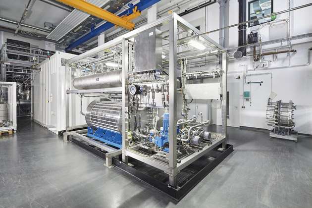 Mit der Messtechnik von Endress+Hauser hat das Zentrum für Sonnenenergie- und Wasserstoff-Forschung Baden-Württemberg (ZSW) in nur zwei Jahren einen skalierbaren serientauglichen alkalischen Druckelektrolyseur entwickelt.