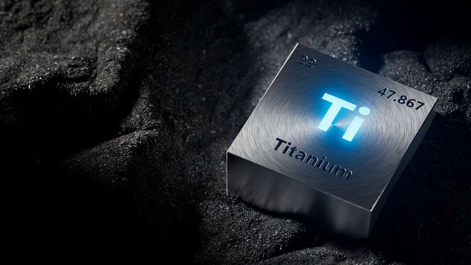 Die Erkenntnisse sind vielversprechend für Branchen, die auf Hochleistungsteile aus Titan angewiesen sind. Die Möglichkeit, stärkere und leichtere Komponenten mit höherer Geschwindigkeit herzustellen, könnte die Effizienz im Schiffbau, in der Luftfahrt und bei medizinischen Geräten verbessern.