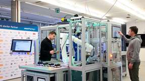 Mit der Produktionsinsel_Phuket werden die Factory-X-Use-Cases Manufacturing as a Service und Autonomous Operations as a Service vorgeführt.