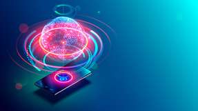 Neben Sensorik und KI-gestützte Wahrnehmungssoftware ist ein leistungsstarkes, stabiles Mobilfunknetz essenziell für das autonome, vernetzte Fahren, aber auch für automatisierte und effiziente Produktionsabläufe.