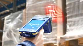 Mit RFID erhalten Gegenstände eine eindeutige digitale Identität, sodass sie alle gleichzeitig in Echtzeit aus der Ferne identifiziert und geortet werden können.