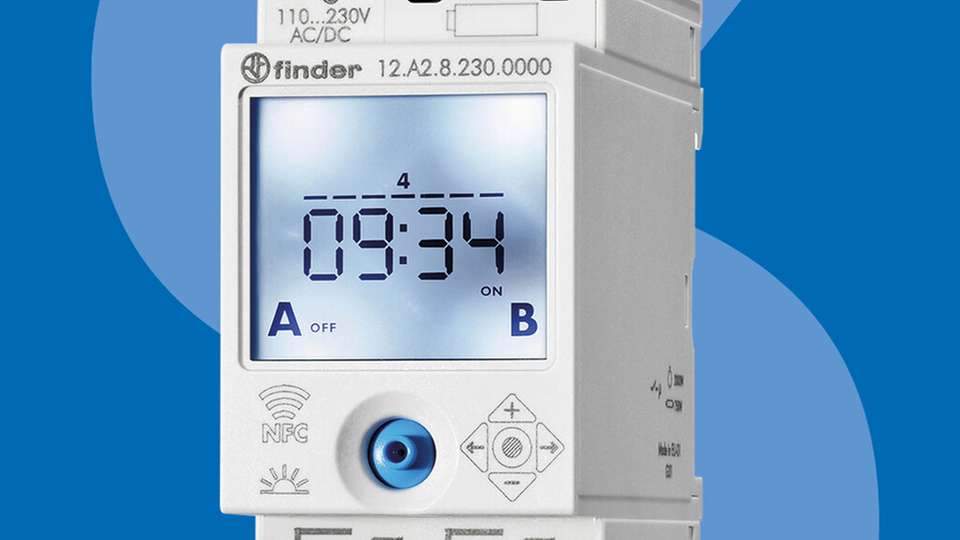 Die Astro-Zeitschaltuhren Finder Typ 12.A2 mit Wochenprogramm sind bei Schukat ab Lager verfügbar.
