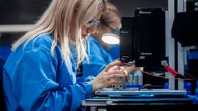 Die Entwicklung von Batterien für professionelle Werkzeuge erfordert höhere Standards in Bezug auf dauerhafte Leistungsabgabe, Wärmemanagement und Widerstandsfähigkeit gegenüber realen Einsatzbedingungen.