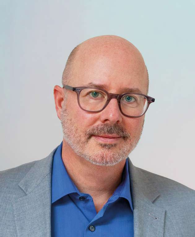 Tobias Best, Inhaber und Geschäftsführer, Alpha-Numerics: In diesem Jahr präsentiert die Alpha-Numerics GmbH die branchenspezifische Simulationssoftware CelsiusEC live auf dem Messetand von Constellium. CelsiusEC ist eine hochspezialisierte CFD-Software, welches für die Entwicklung von elektronischen Geräten konzipiert wurde. Diese Software ermöglicht es Entwicklern, thermische Herausforderungen von der PCB-Konzeptionierung über die CAD-basierte Gehäusekonstruktion bis hin zum virtuellen Prototyp präzise vorherzusagen und die entwickelten Lösungskonzepte durch Simulationen zu validieren. Dank der jährlichen Releases wird CelsiusEC kontinuierlich weiterentwickelt. Kundenwünsche und die Anforderungen neuer Märkte sind hierbei die treibenden Kräfte für Innovation.
Halle 9, Stand 438