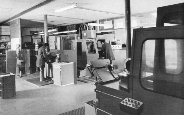 1969 - Burkhard Kunze gründet ein Ingenieurbüro für elektronische Bauelemente